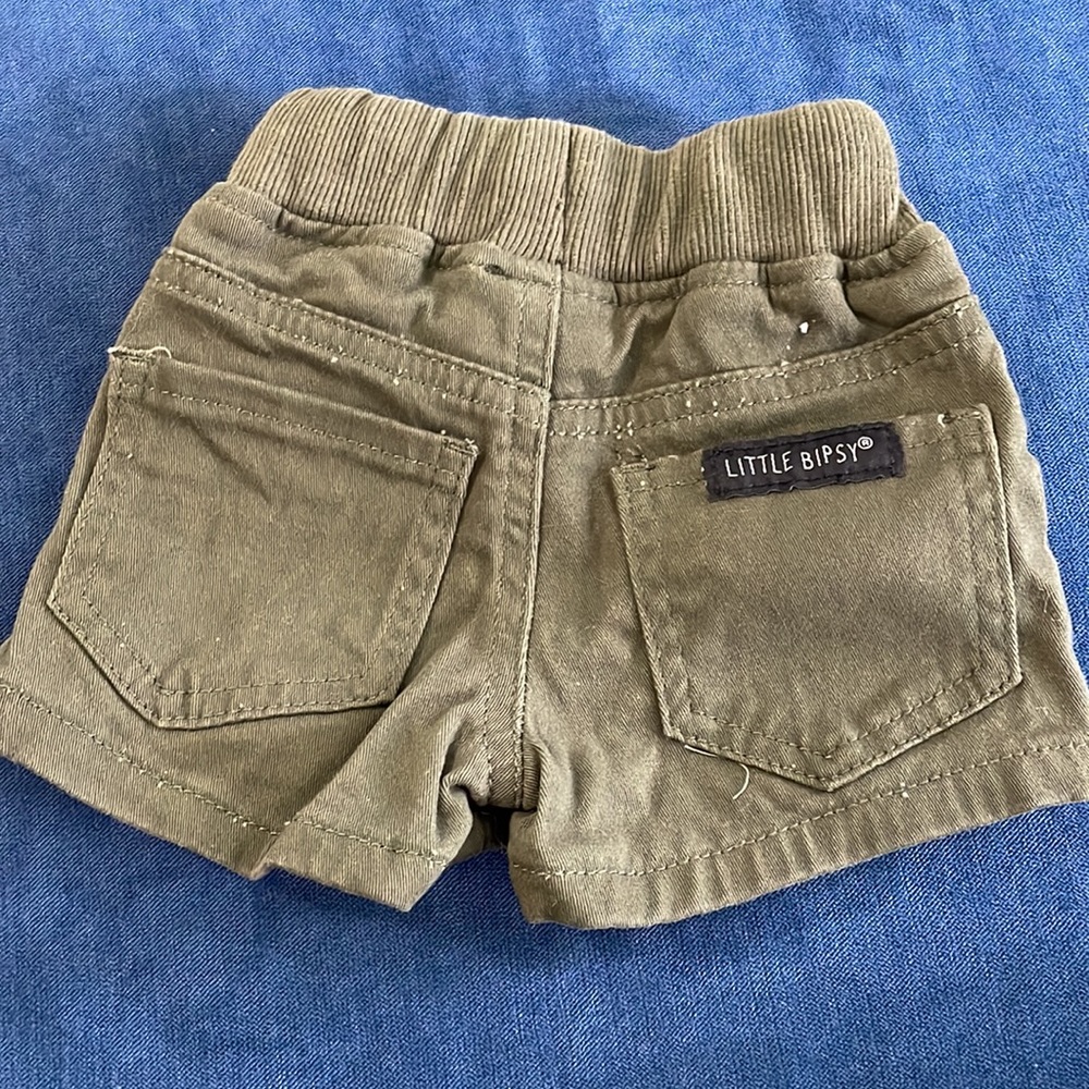 Little Bipsy shorts 3-6months - Picture 3 of 3